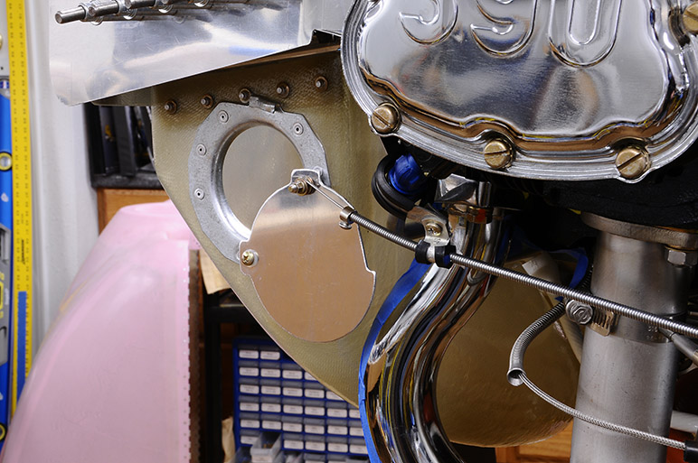 2009.10.07_-_RV-8_-_Alternate_Air_Control_Installation_In_Intake_Snorkel_(11).jpg