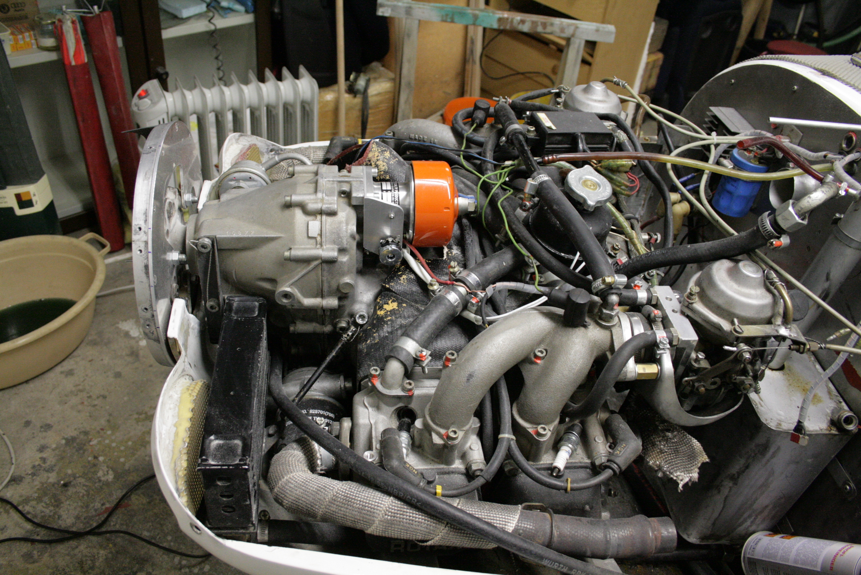 Alternator_von_links.JPG
