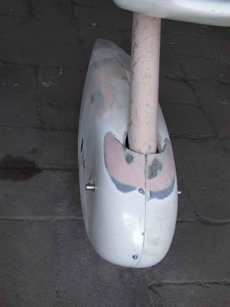 Nose_Wheel_Fairing.jpg
