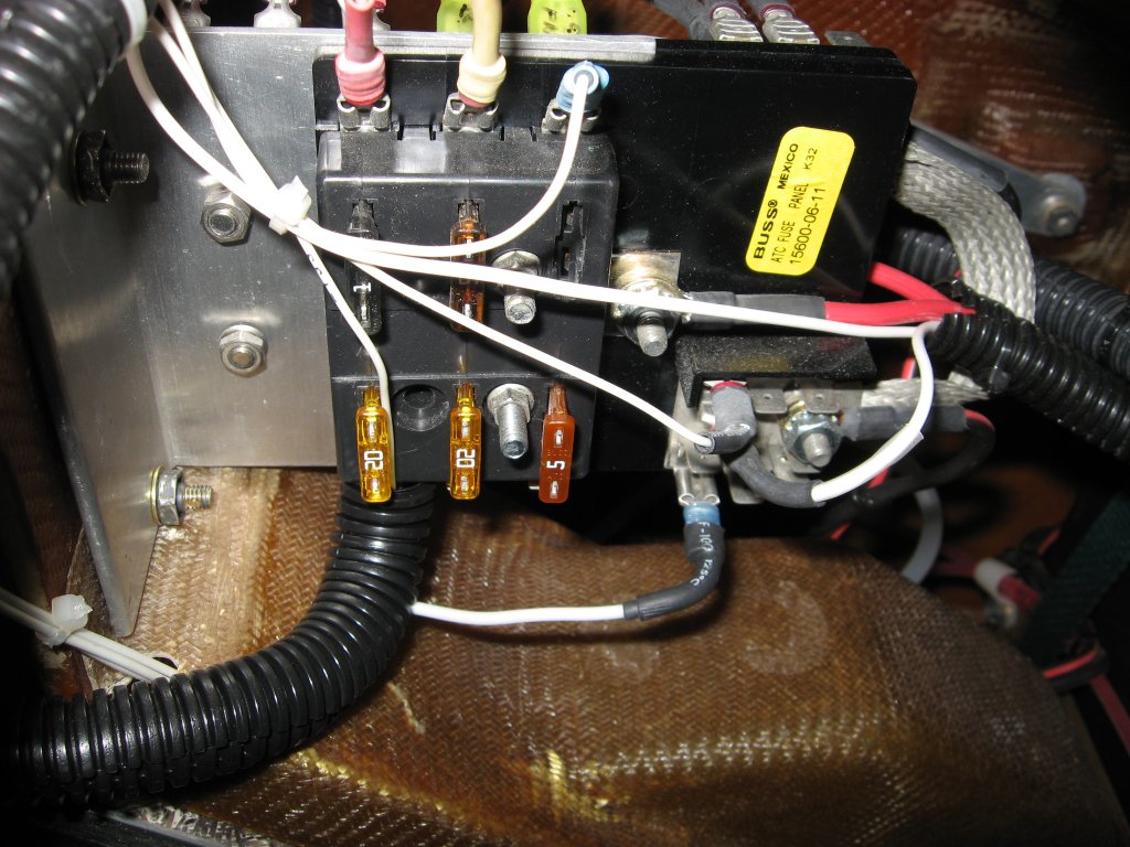 Battery Bus Fuse Block.jpg
