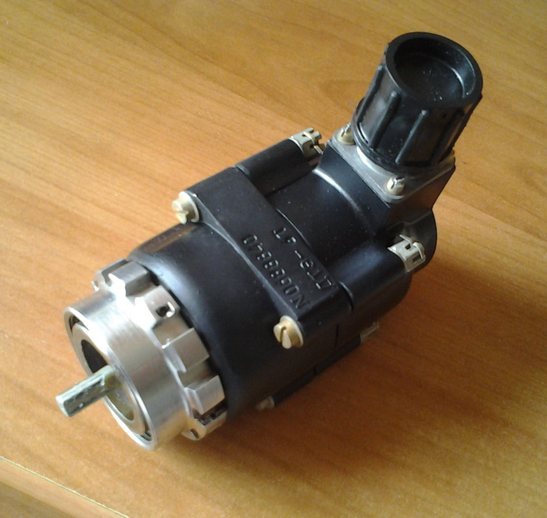 DTE-6T RPM Generator Yak-52 Ilia..jpg